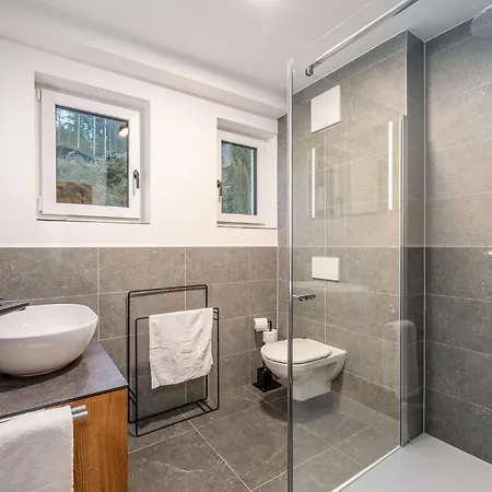 Stoderlodge - Alpine Garden - By Mynests *