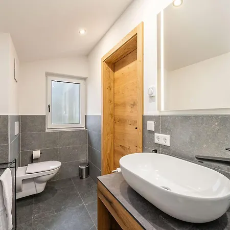 아파트 Stoderlodge - Alpine Garden - By Mynests *